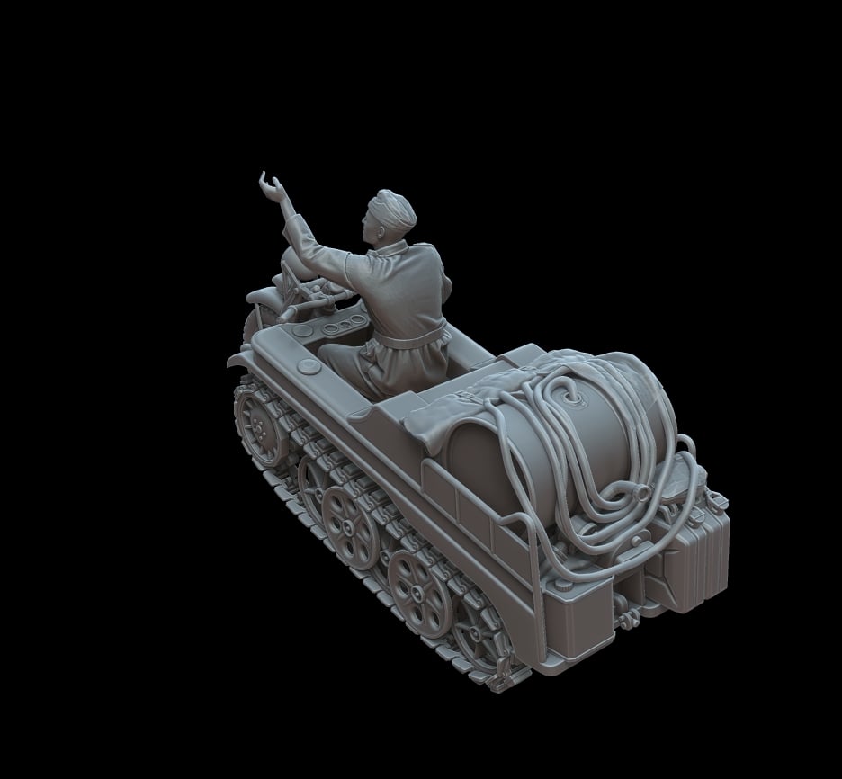 Military Kettenkraftrad in airport service - obrazek 4