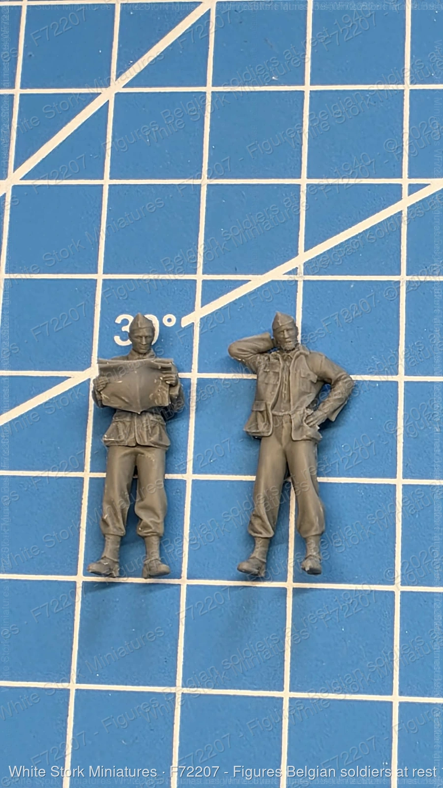 Figures Belgian soldiers at rest 1940 - Image 5